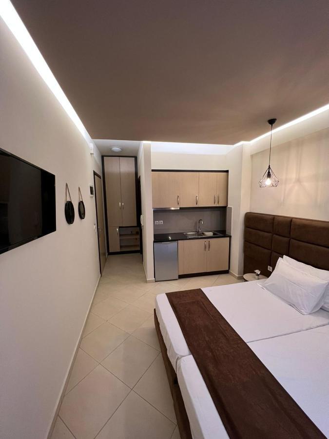 Paradiso Apartments Sarandë Buitenkant foto