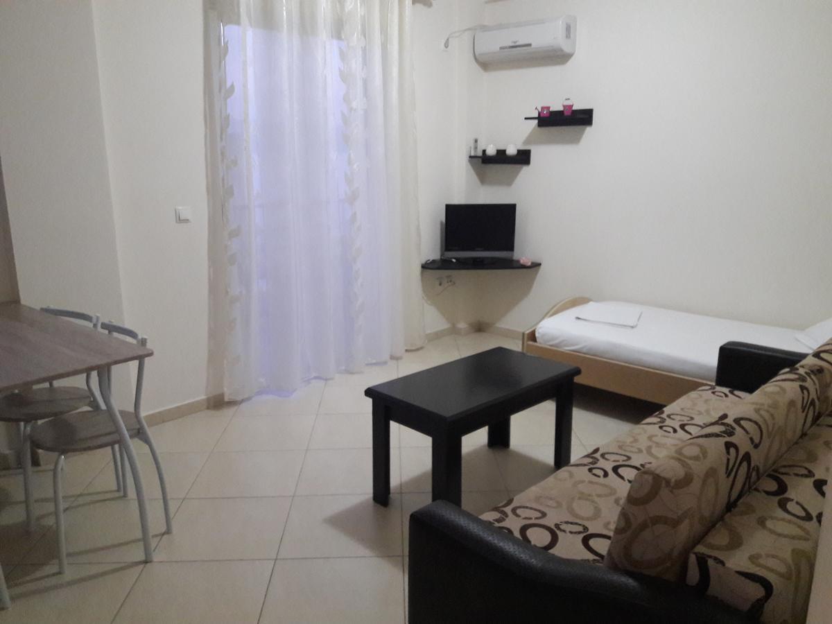Paradiso Apartments Sarandë Buitenkant foto